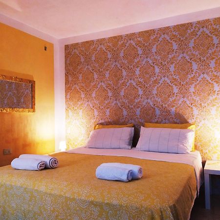 Two Steps From Rialto Bridge Hotel Venesia Bagian luar foto
