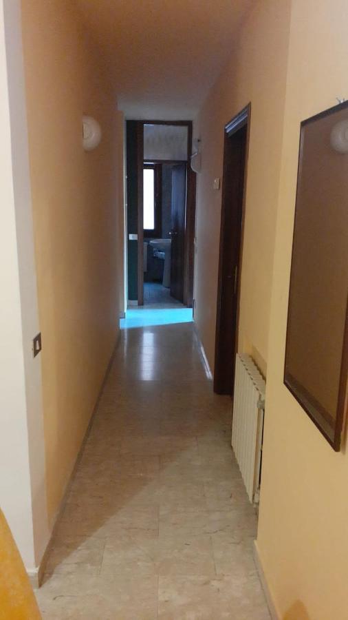 Two Steps From Rialto Bridge Hotel Venesia Bagian luar foto
