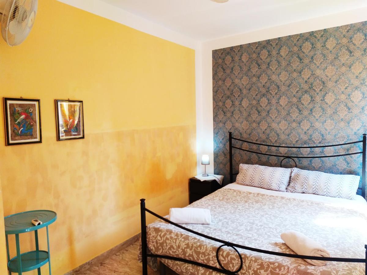 Two Steps From Rialto Bridge Hotel Venesia Bagian luar foto